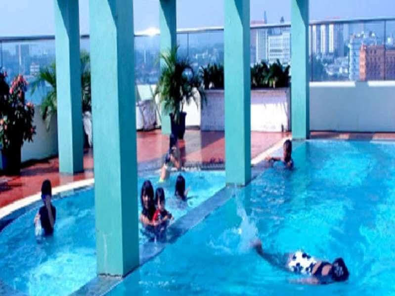 Treva International Hotel Jakarta Exterior photo
